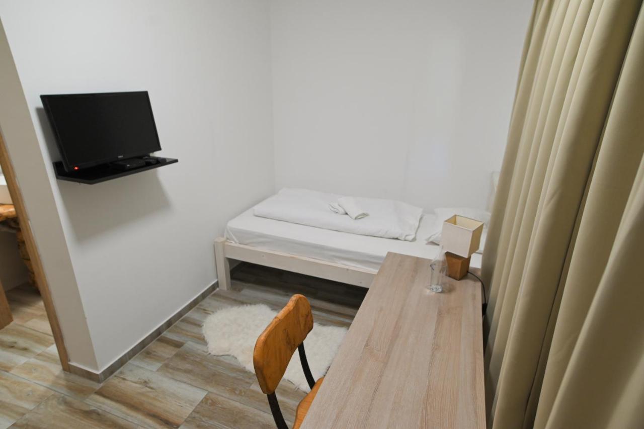 Twenty Park Aparthotel Kikinda Εξωτερικό φωτογραφία